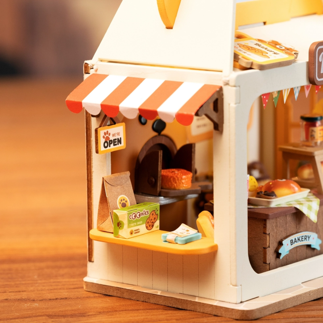 Teddy's Breadbox DIY Miniature Kit