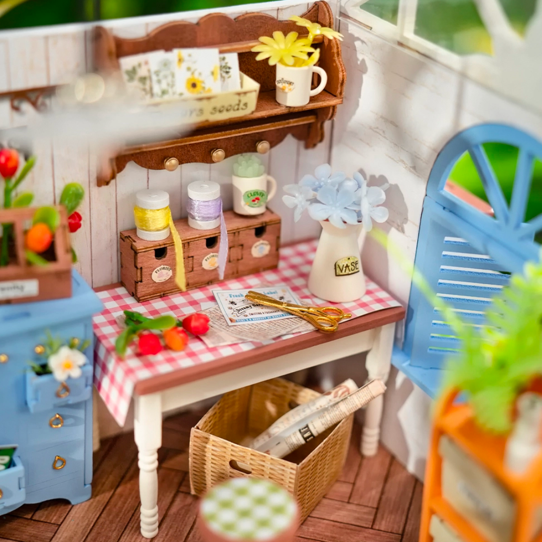 Dreamy Garden House DIY Miniature Kit